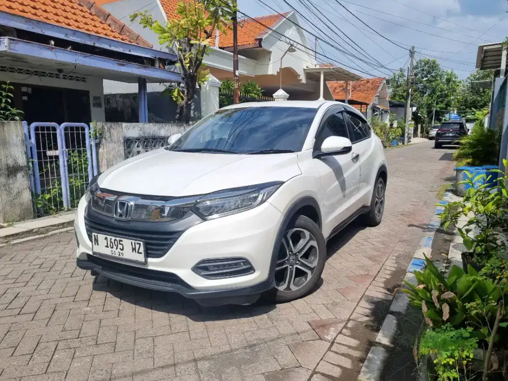 HINDA HRV 1.5 SE METIK 2018 PUTIH