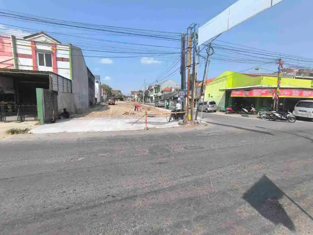 tanah murah arah bandara  tepi jalan utama Colomadu Karanganyar