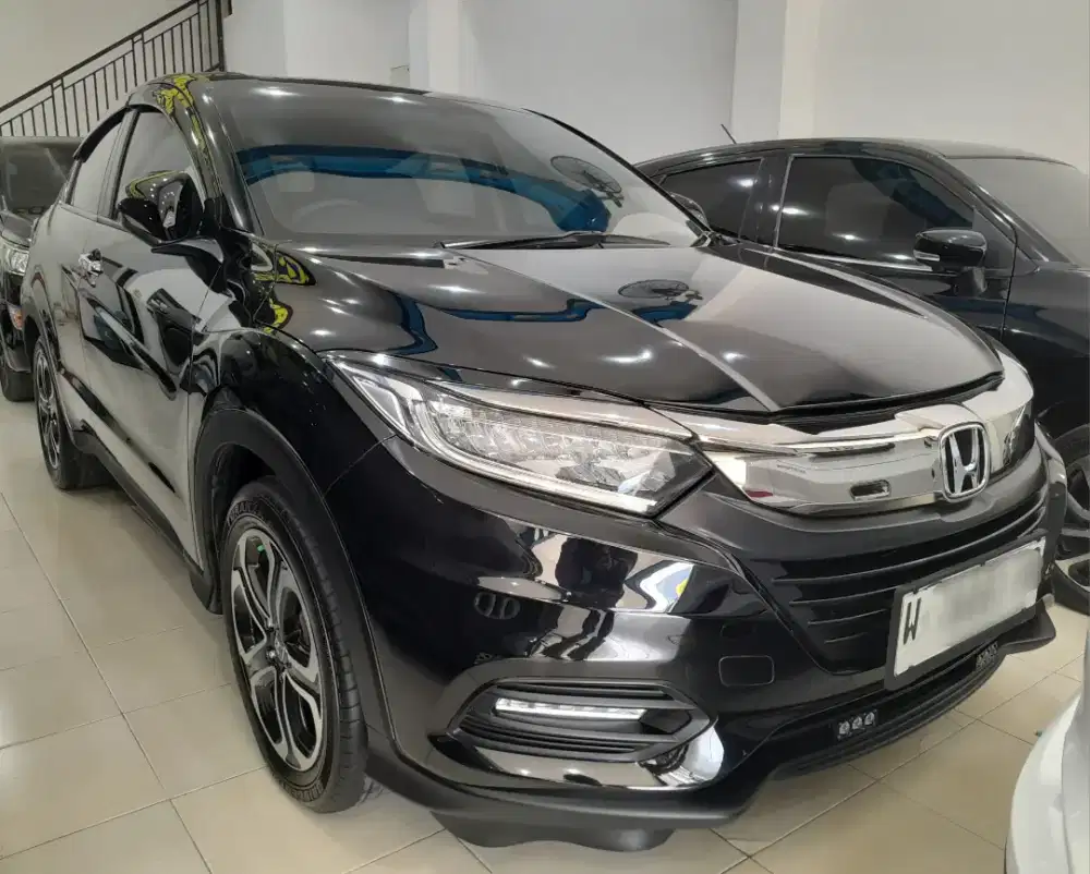 Honda HR-V  E  2018 Hitam Automatic