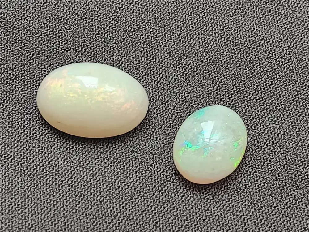 2 pcs Kalimaya Api Australia Besar Fire Opal Berapi dan Elektrik Hijau