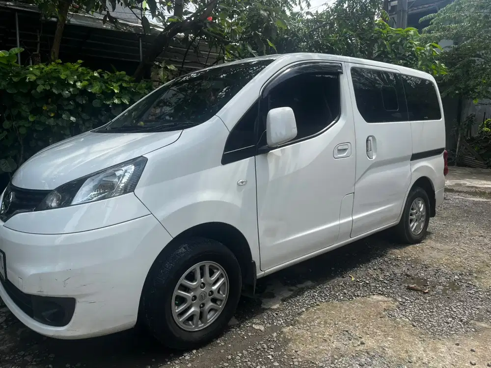 Nissan Evalia 2013 Diesel