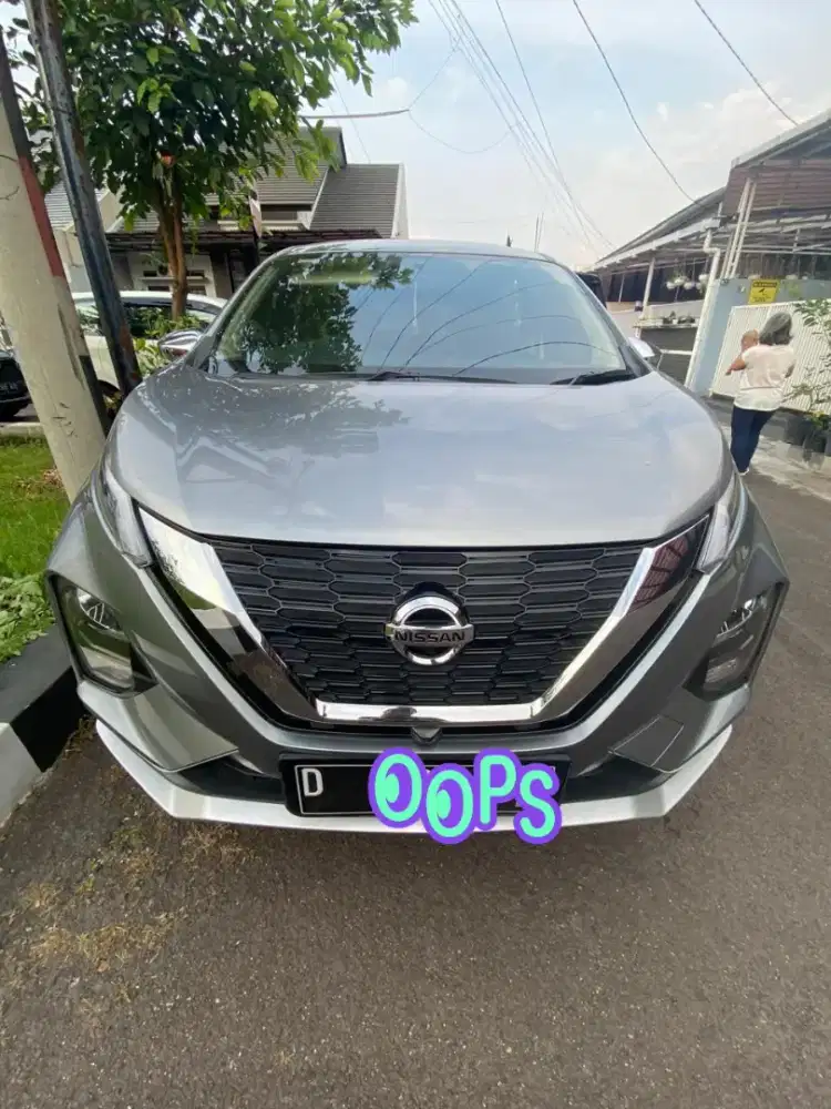 LOW KM!!! NISSAN LIVINA TYPE VL (TERTINGGI)