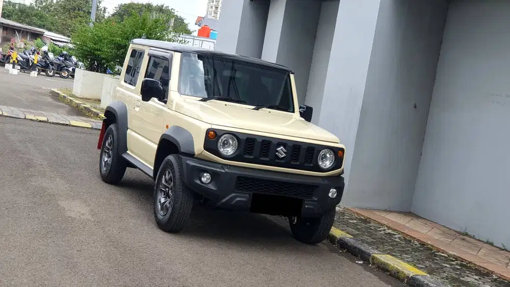 [ LOW KM 7RB ] Suzuki Jimny 1.5 4x4 3 Door AT 2023/2024