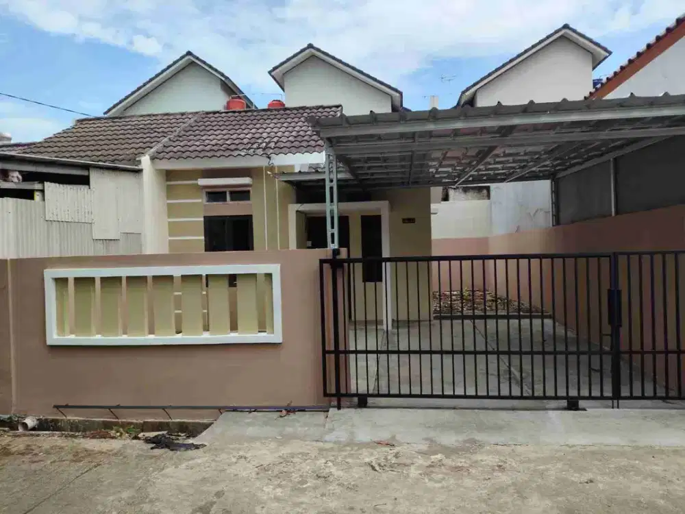 JUAL RUMAH HARVEST BUTUH RENOV