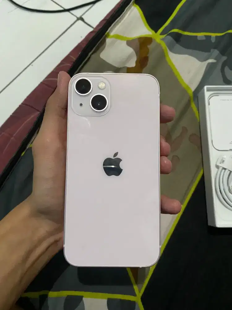 iPhone 13 256 pink