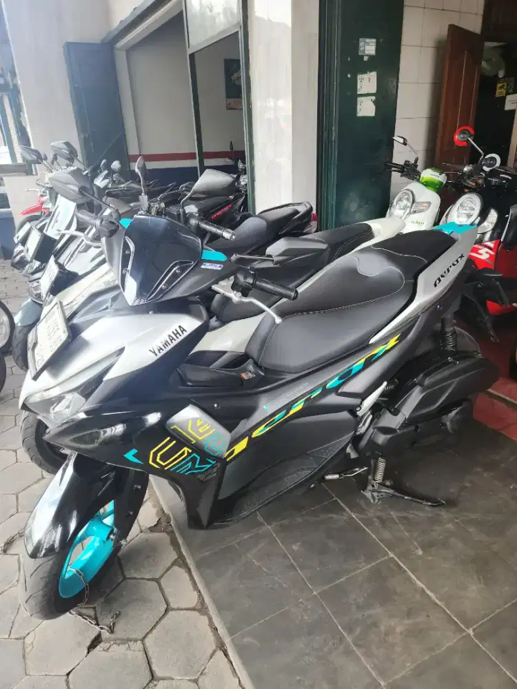 Aerox hitam silver 2024 low km 6ribuan gbm
