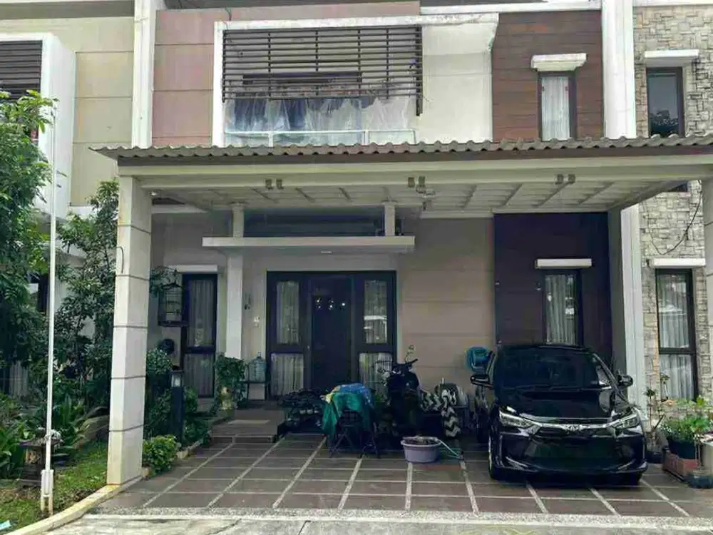 Jual Rumah premium 2 lantai,   di jantung  kota Bekasi.  Summarecon Bekasi.