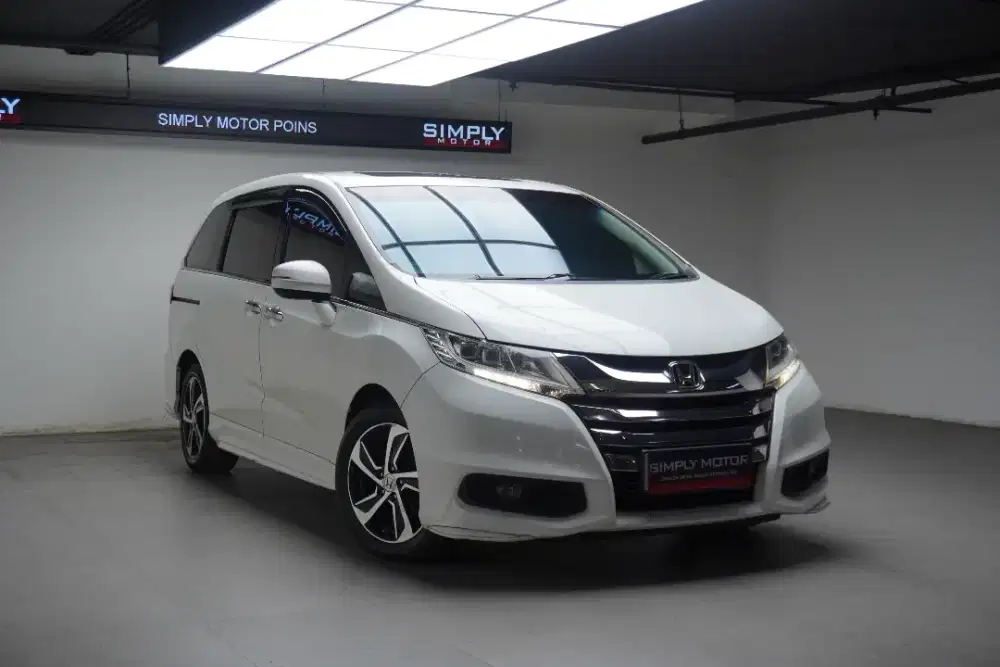 Honda Odyssey prestige cvt 2014