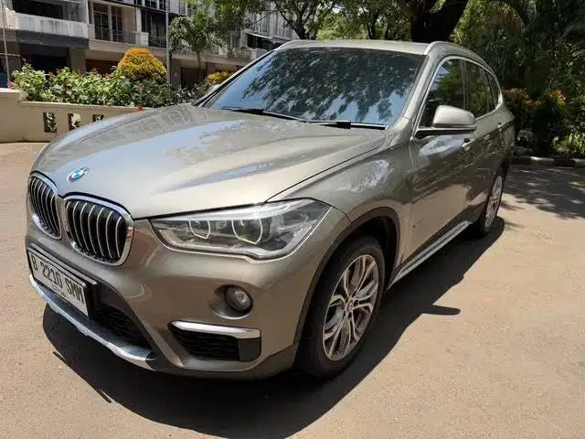 BMW X1 tipe body F48 tahun 2016, kondisi sangat terawat baik..