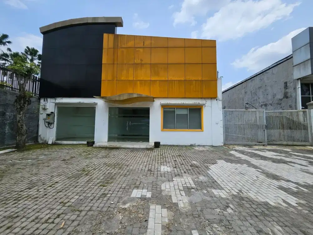 Disewakan Ruang Usaha Strategis Lokasi Colomadu,Karanganyar Luas 2430m2