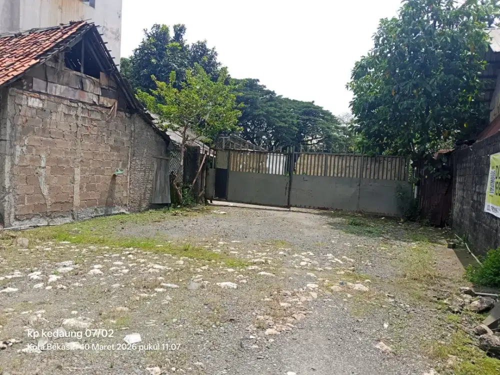 Disewakan lahan padat. Cocok utk Car Pool Lokasi Jln Raya Bekasi  Ujung Menteng.