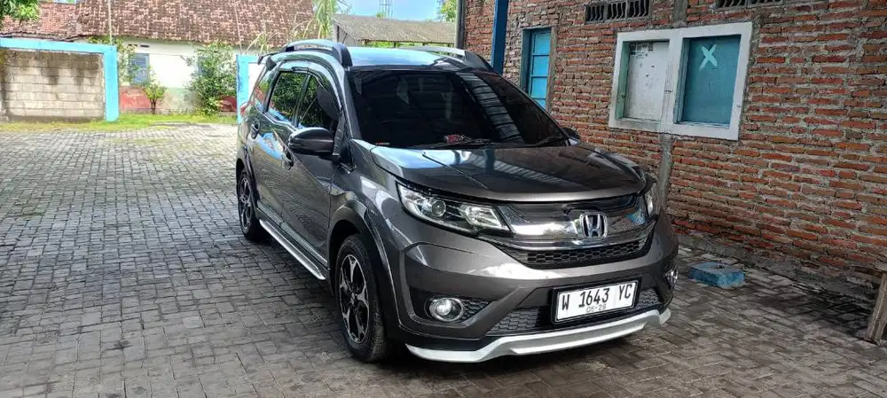HONDA BRV 2016 AUTOMATIC PRESTIGE TYPE TERTINGGI