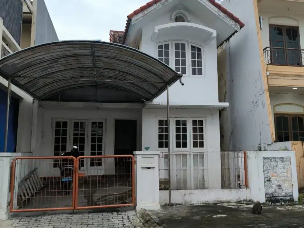 Rumah Villa Valensia•Hadap Utara