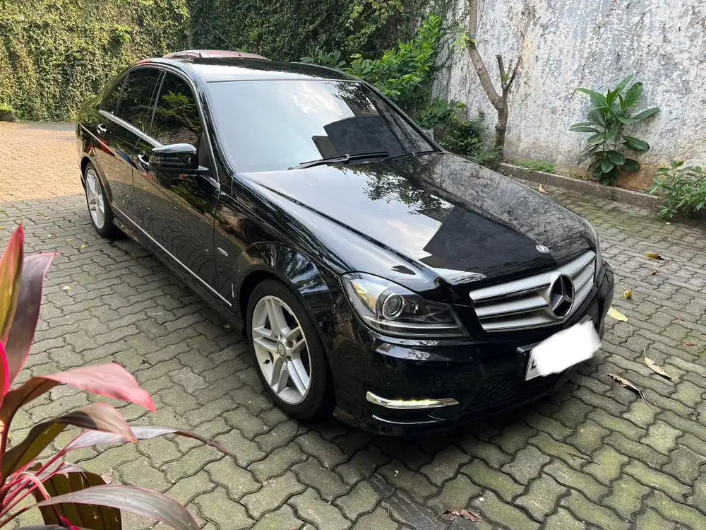 C250 Amg th 2011 antik low km