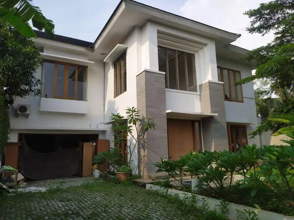 Rumah luas asri di kebagusan jakarta selatan