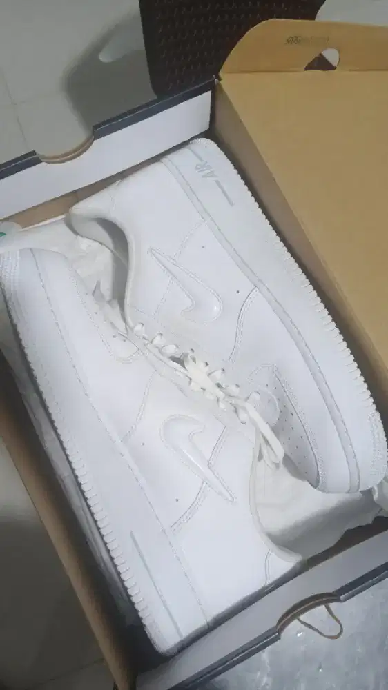 Nike Air Force 1 Putih