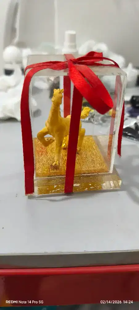 Patung Shio Kuda Emas