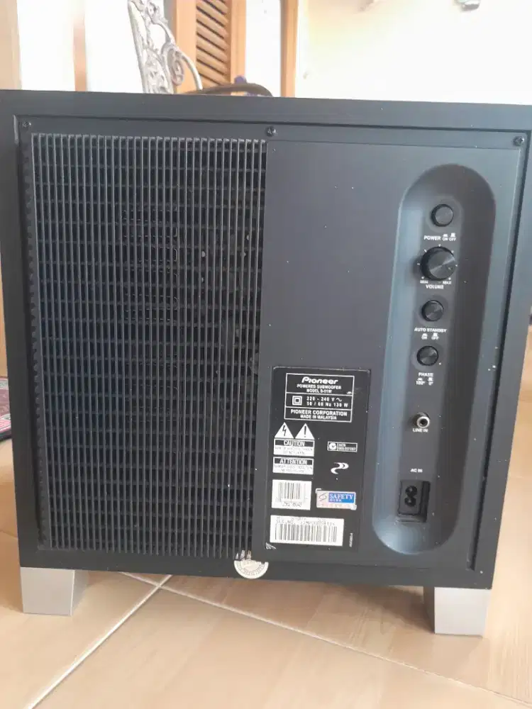 SUBEOOFER  PIONEER S-51W