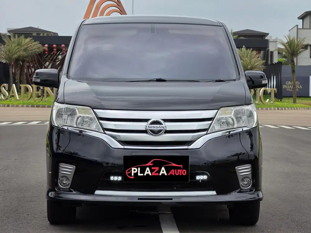 Nissan Serena 2013
Highway Star 2.0 Automatic (TDP 15 juta) KM 96rb