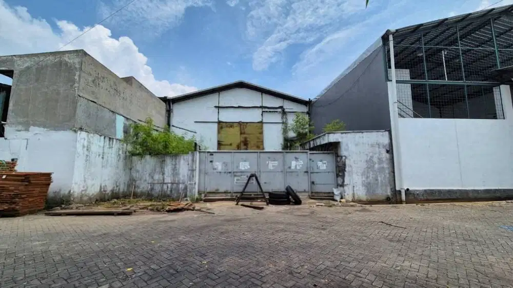 Dijual Gudang Margomulyo Indah Hitung Tanah