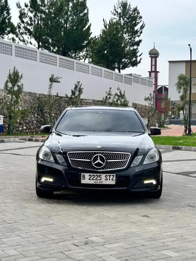 TDP 5 JUTA!!! Mercedes Benz E300 Avantgarde 2010