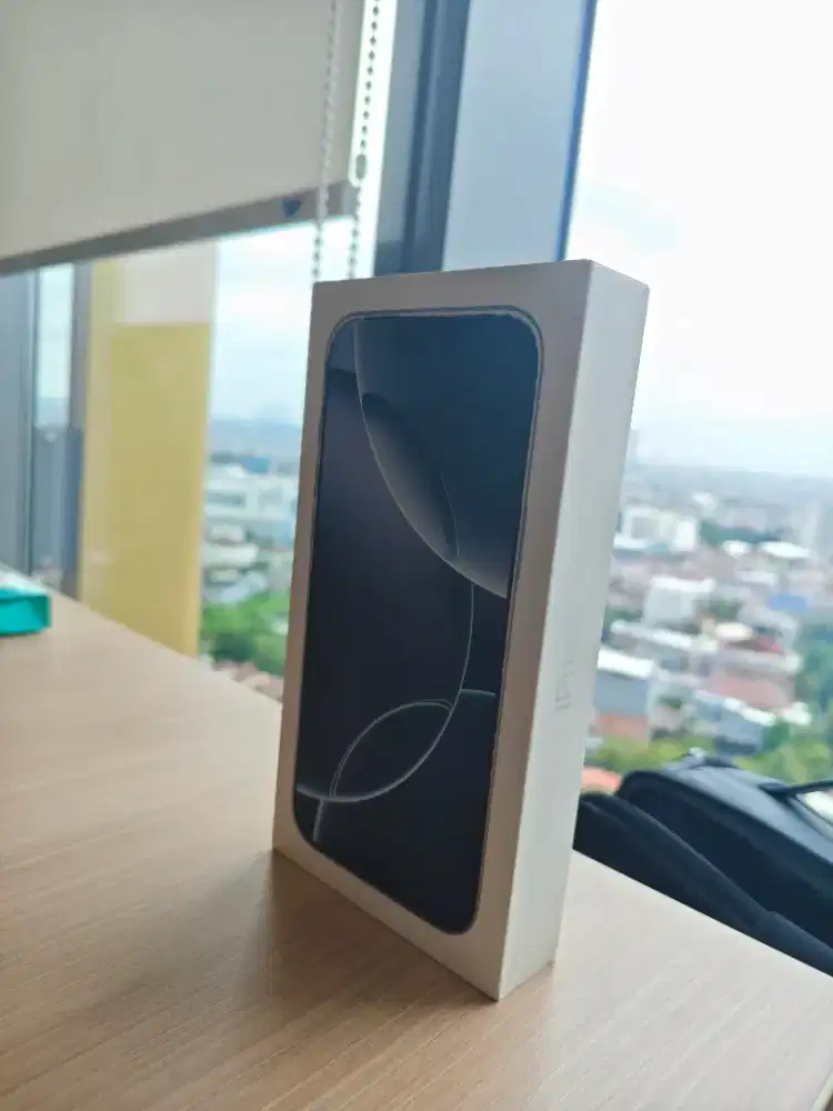 WTS: iPhone 16 Pro Max 512GB White Titanium (BNIB)