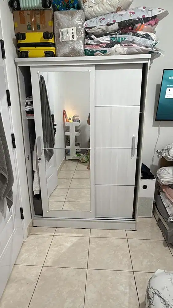Lemari baju 2 pintu