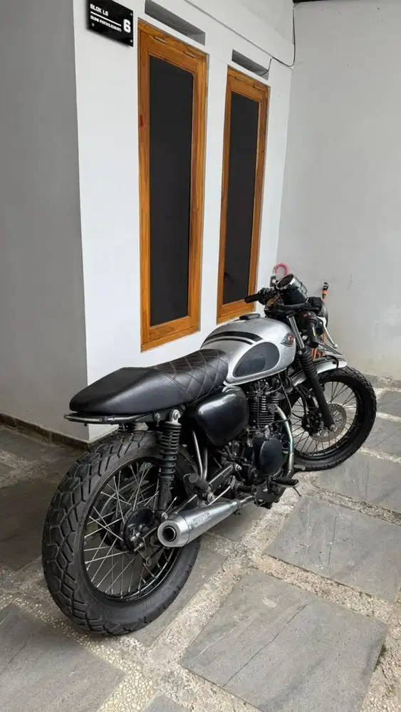 W175 KALCER | Caffee racer