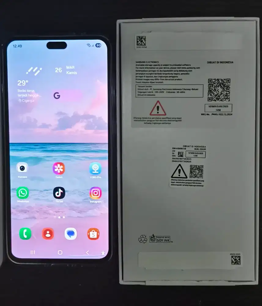 Samsung A56 5G light grey