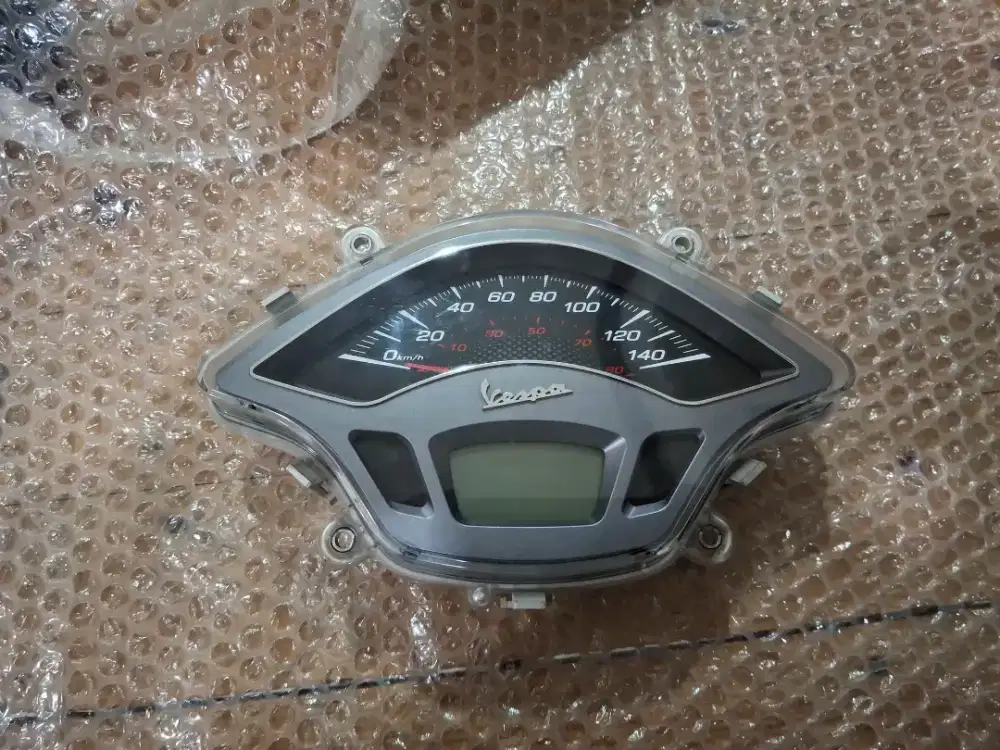Spedometer bekas vespa matic sprint 2021 abs ori