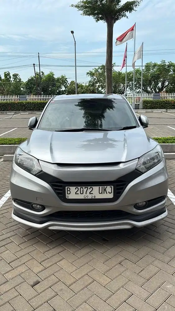 Honda HRV Tipe E CVT / AT