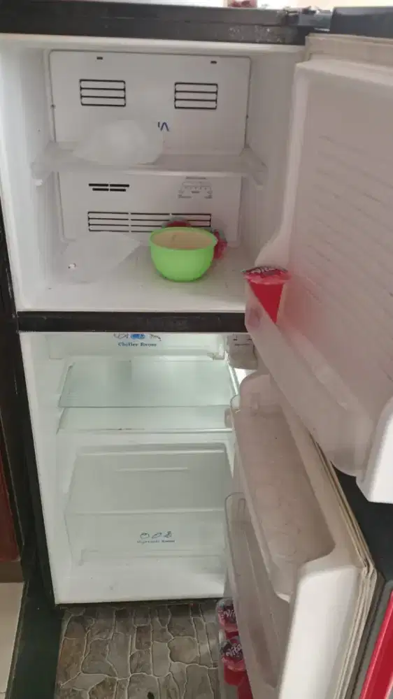 KULKAS 2PINTU ( AQUA )