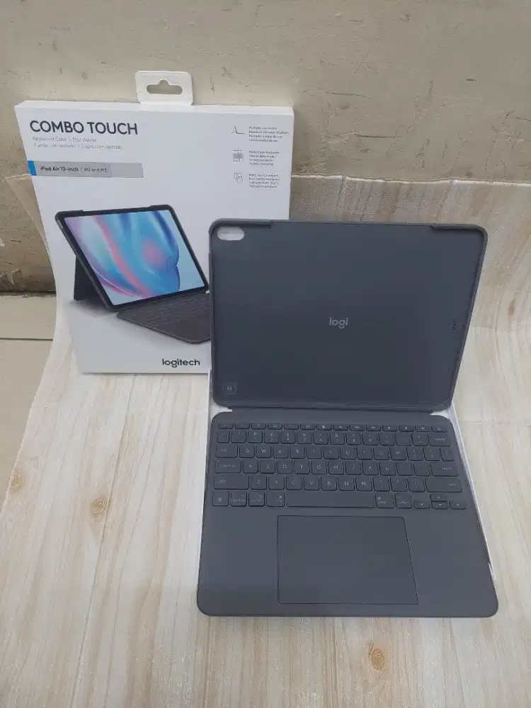 Logitech Combo Touch Keyboard Ipad Air 13in M2/M3 Second Mulus