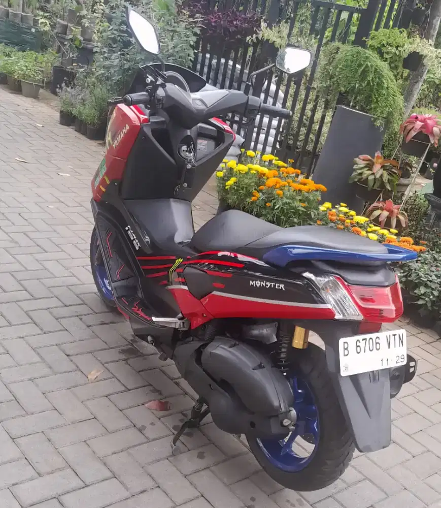 DIJUAL CASH YAMAHA N MAX OLD THN 2019 PJK IDUP SIAP PAKAI