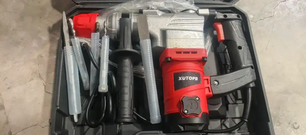 Alat bor ( alat bangunan)