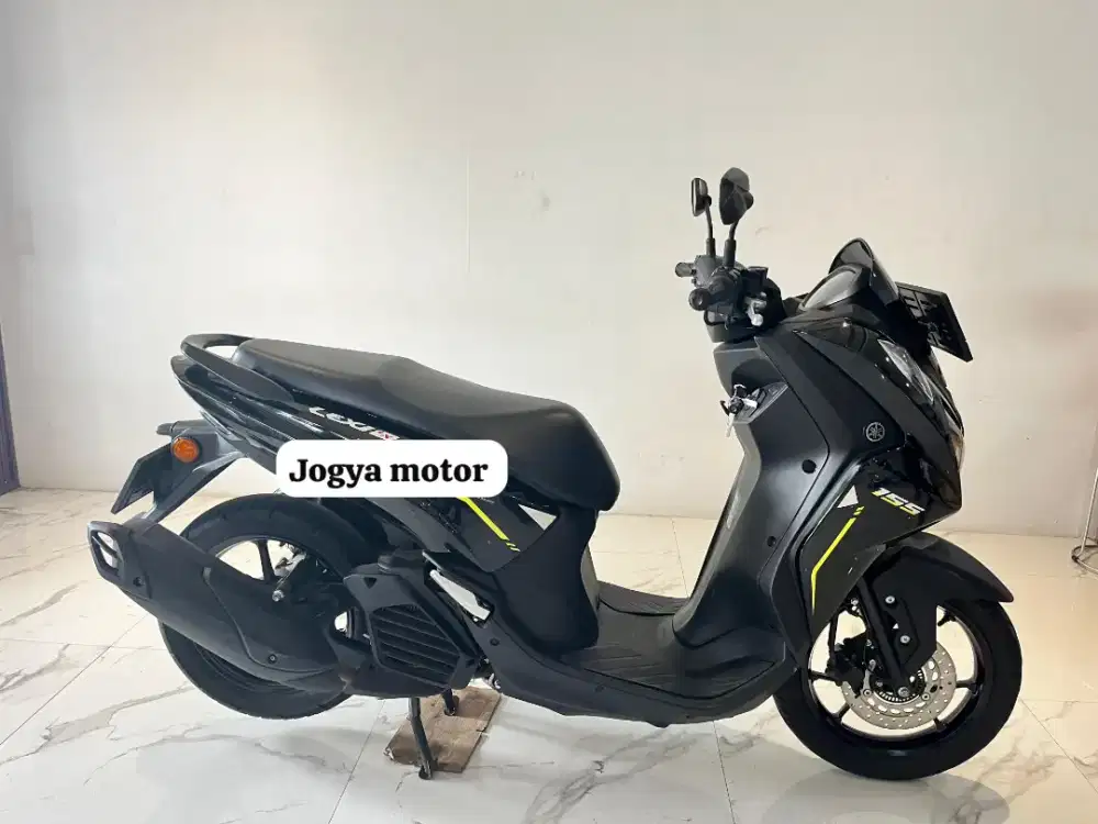 [R] Lexi LX 155 2025