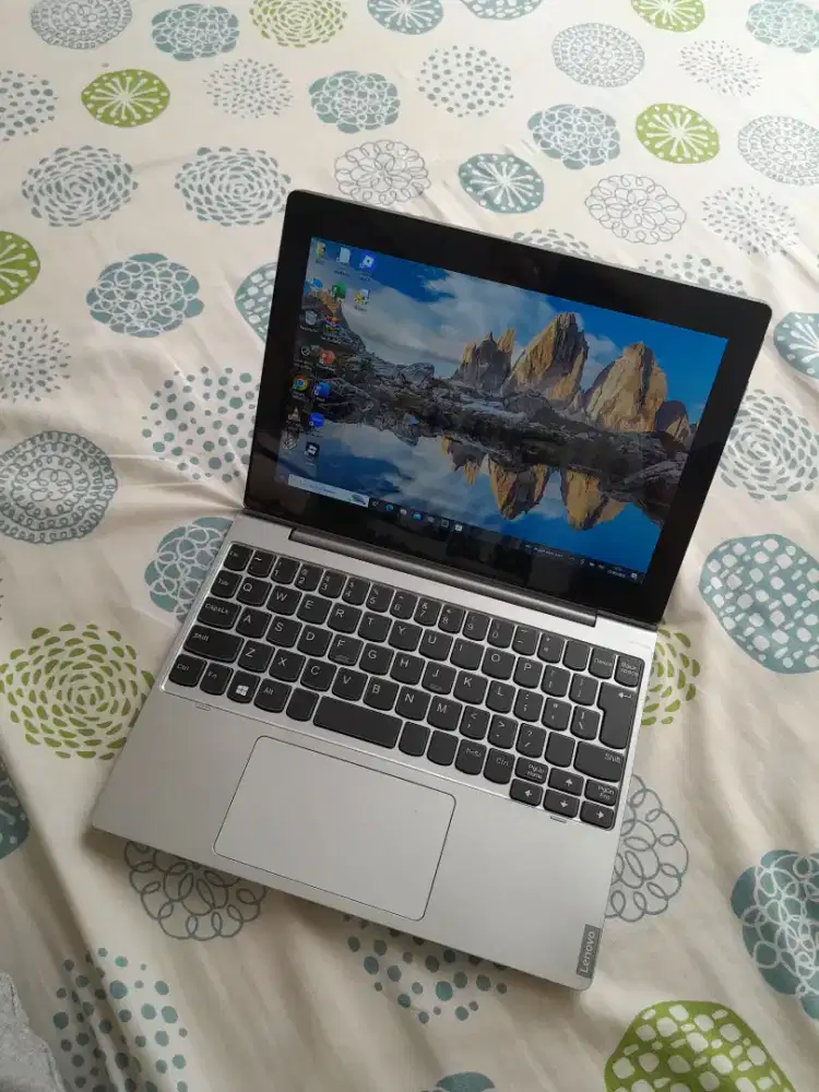 Lenovo Ideapad D330