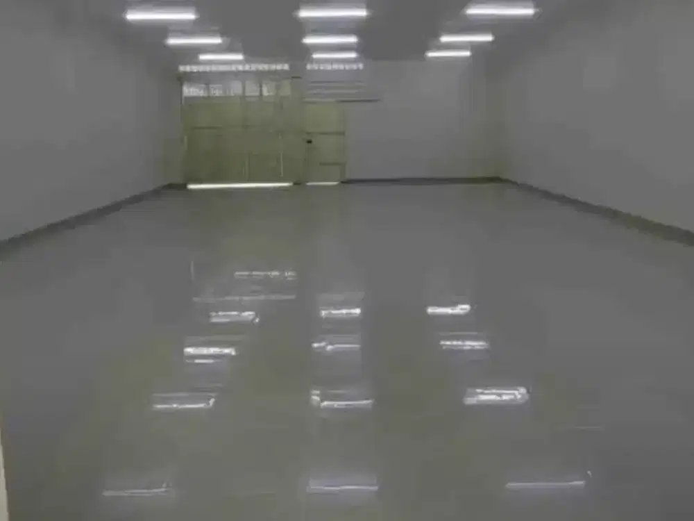 Disewakan Ruang Usaha Super Strategis Jebres,Solo Luas 800m2