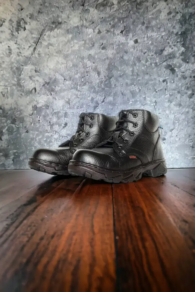 Stylish Sepatu safety premium boots Jawilan