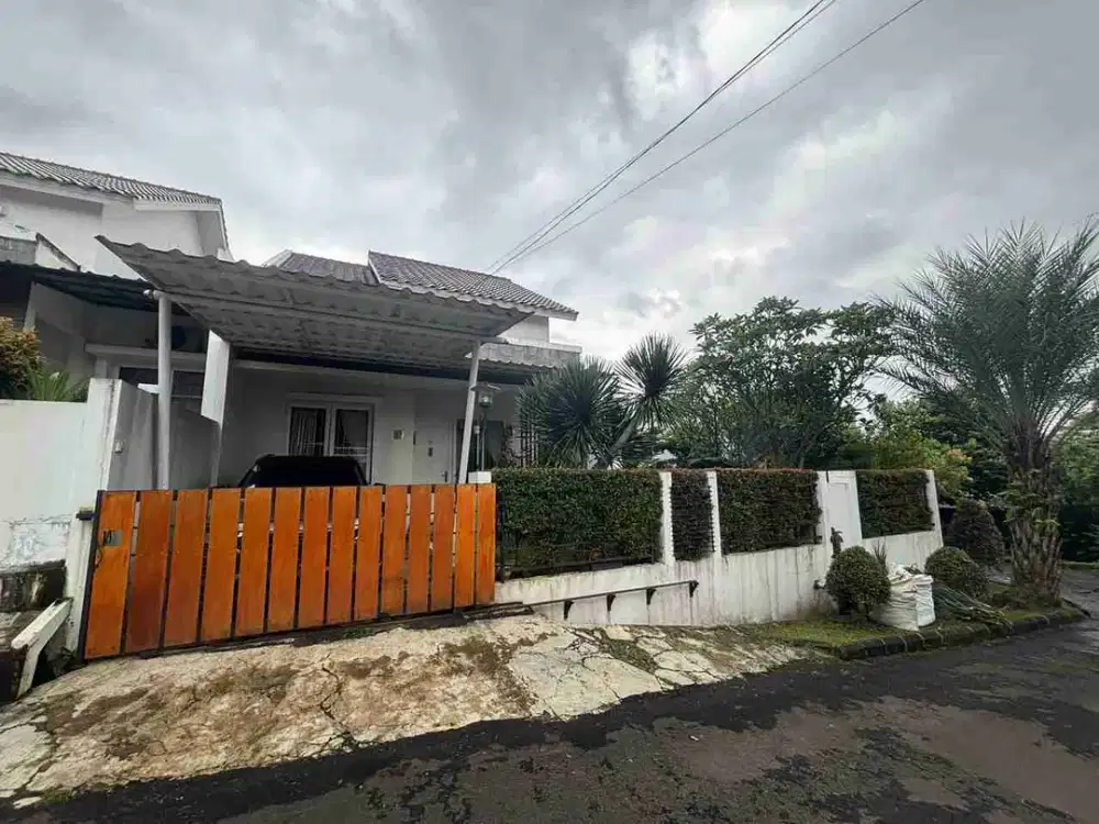Jual Cepat Rumah Luas 280m² Siap Huni Hook di Nusa Indah Residence Bogor