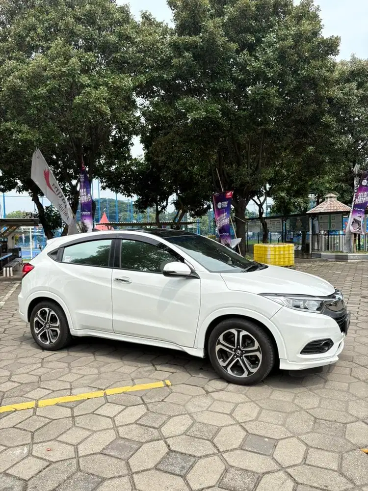 HRV Sunroof Prestige 1.8 Metic