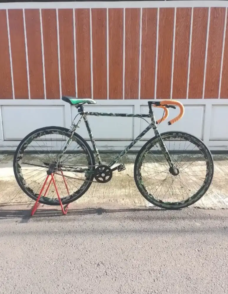 SEPEDA FIXIE 2 BAN BARU