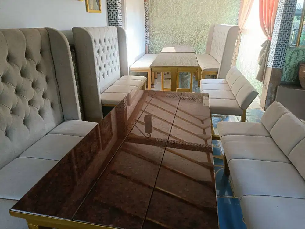 Dijual Meja Tamu dan Kursu Bekas Restoran Tangerang Selatan