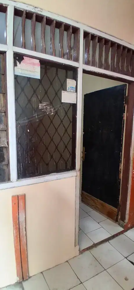 DI KONTRAKAN (3 PETAK)