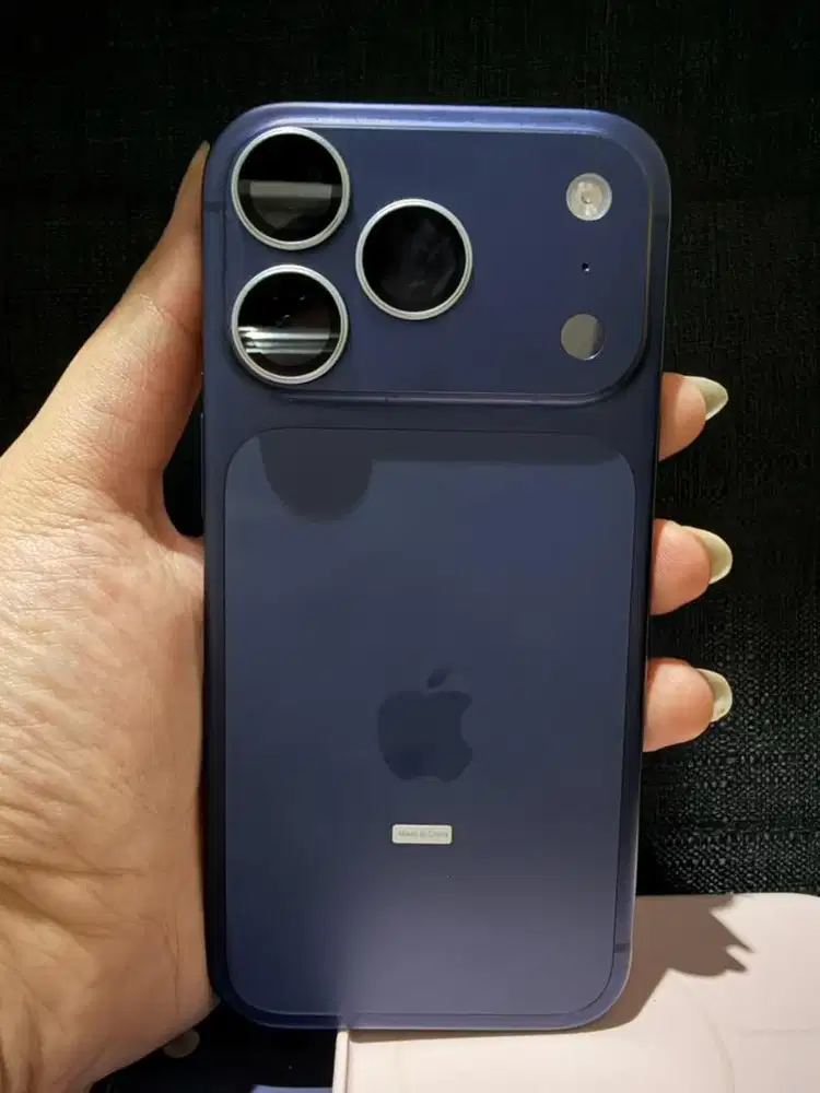 iPhone 17 Pro 256GB Deep Blue – Serasa Beli Baru!