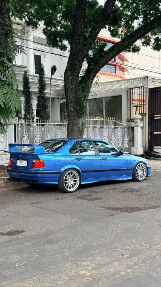 ISTIMEWA mulus Legend bosku .