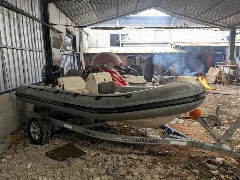 Kapal Speed Boat karet RIB hypalon 4,2 meter + tohatsu 50pk + trailer