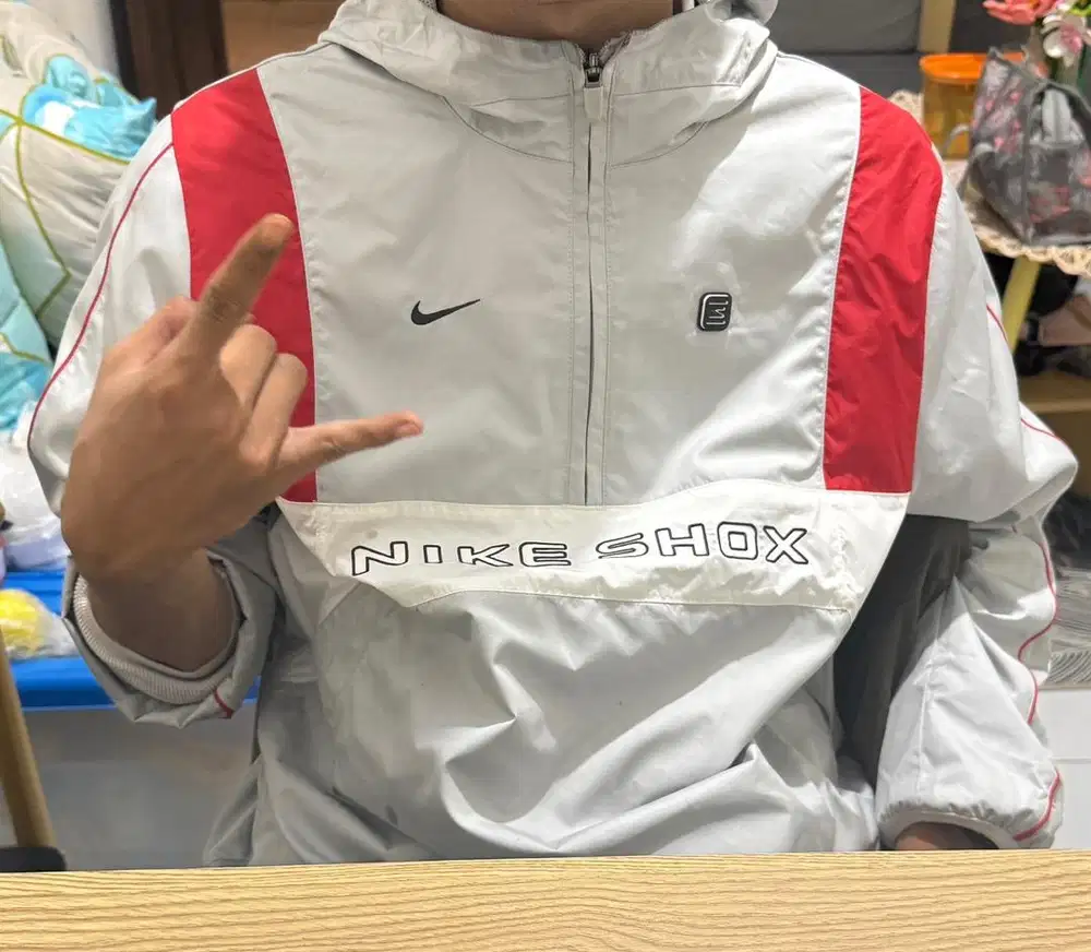 JAKET NIKE WOVEN SHOX SIZE M