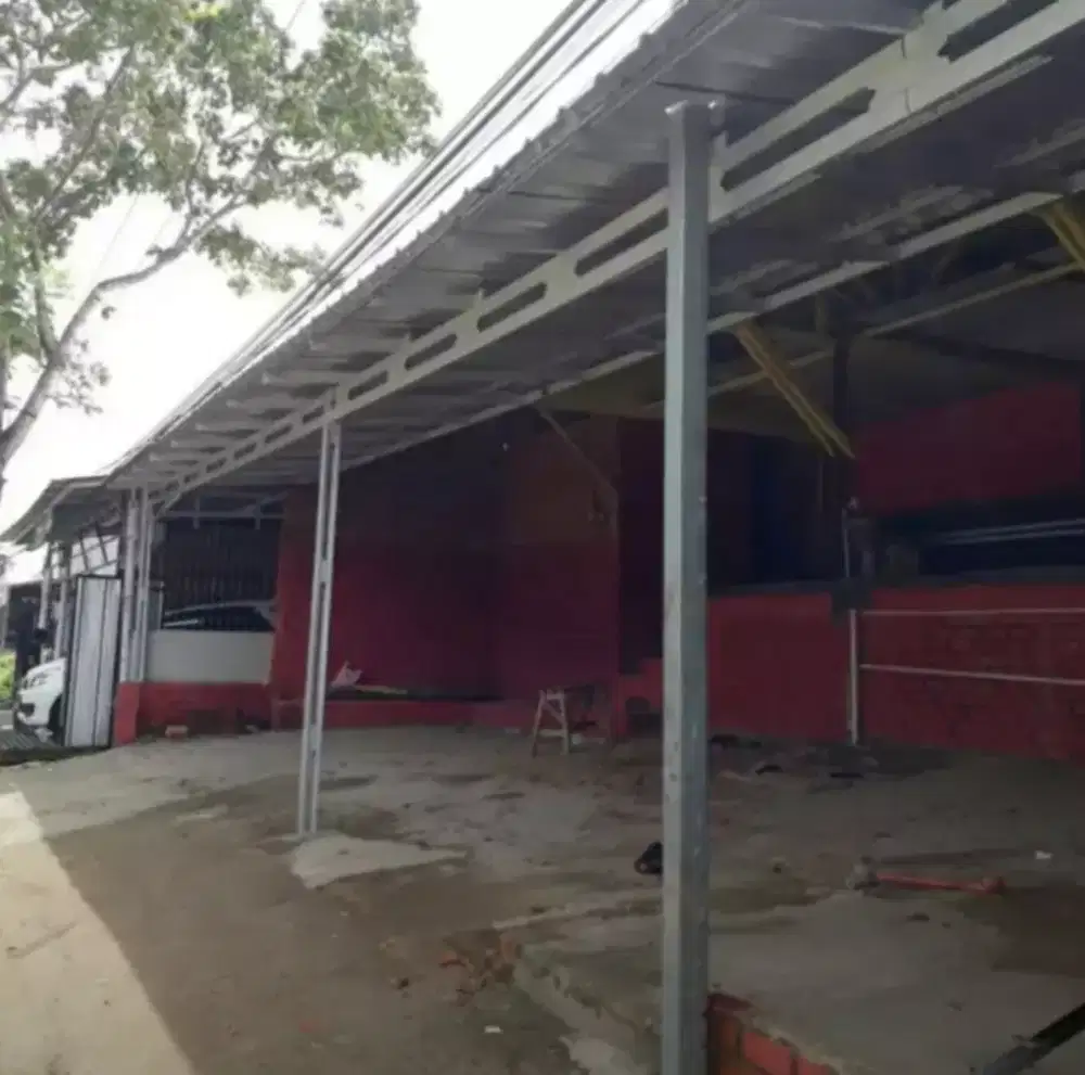 Pasang kanopi baja ringan