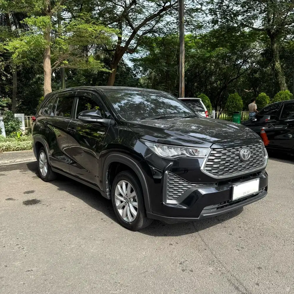 Zenix V Hybrid NIK 2025